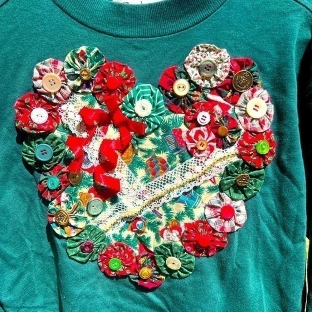 ▶️ Bechamel Sports ◀️ Buttons Embroidered Long Sleeve top
